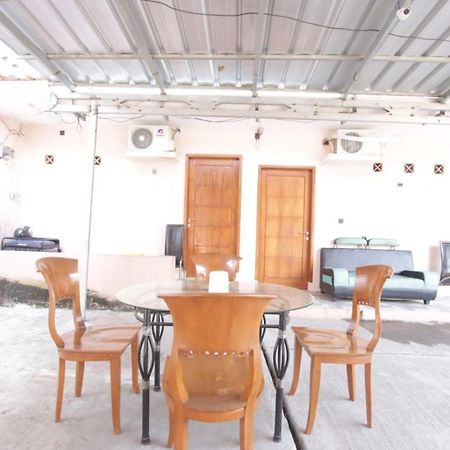 Oyo 91490 Hotel Rumah Kita Чиребон Екстер'єр фото