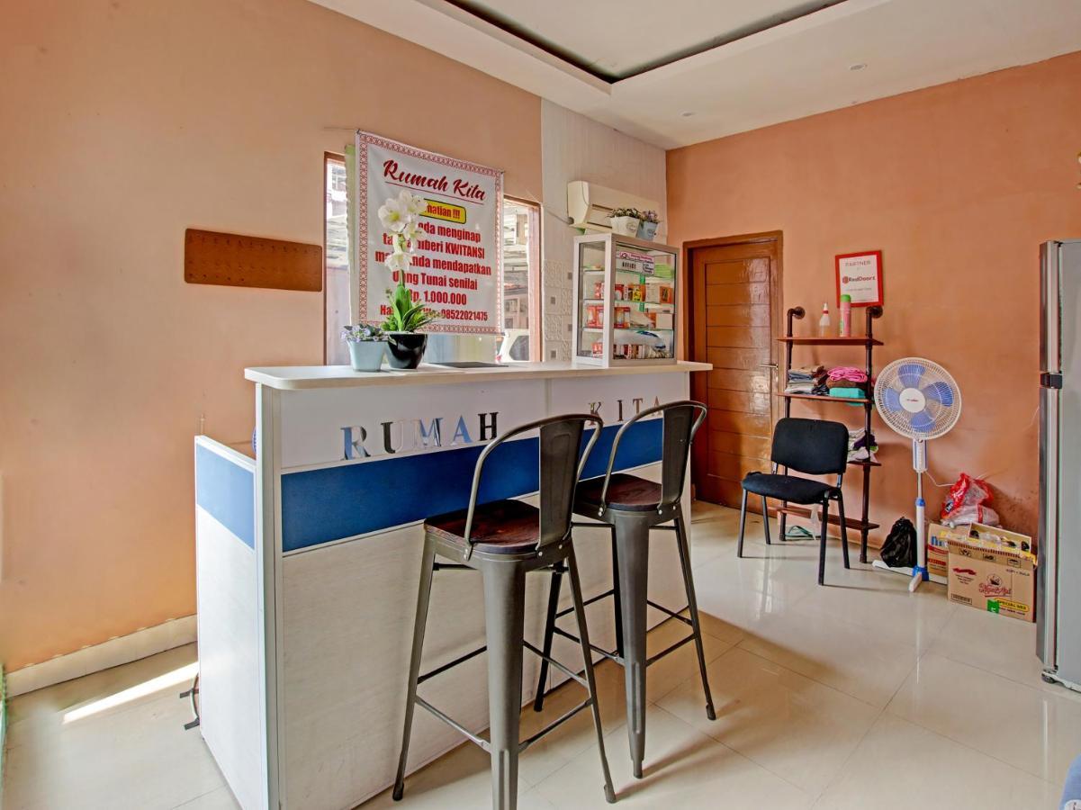 Oyo 91490 Hotel Rumah Kita Чиребон Екстер'єр фото