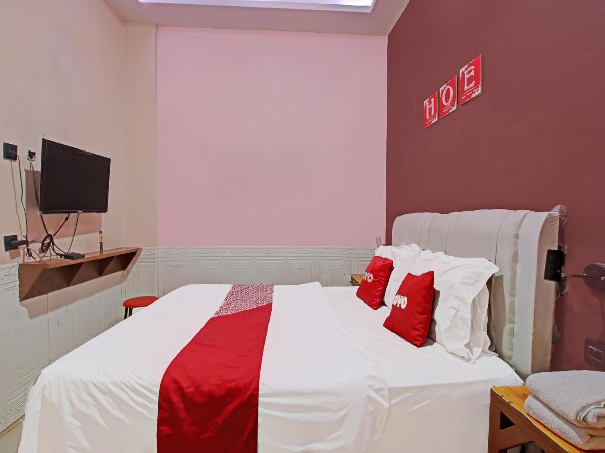 Oyo 91490 Hotel Rumah Kita Чиребон Екстер'єр фото