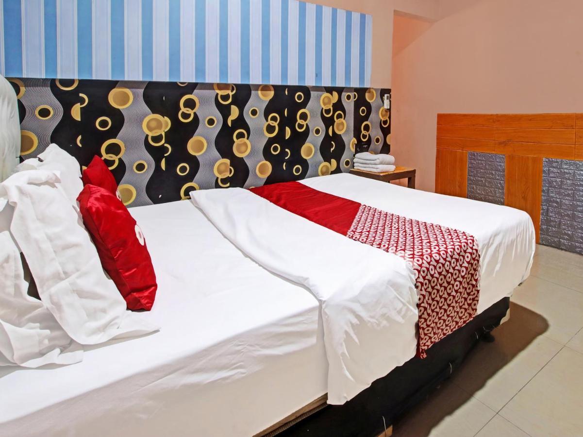 Oyo 91490 Hotel Rumah Kita Чиребон Екстер'єр фото