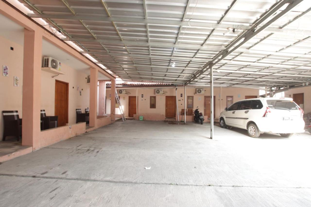 Oyo 91490 Hotel Rumah Kita Чиребон Екстер'єр фото